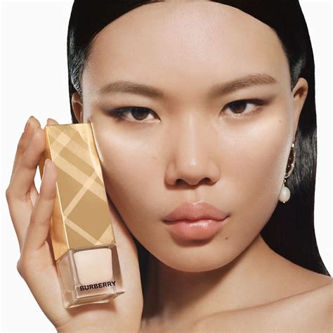 burberry bare glow|burberry light glow makeup.